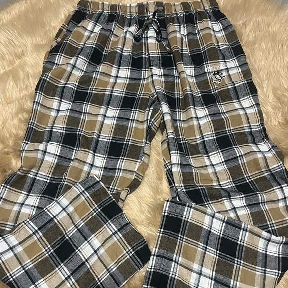 NHL Plaid Pittsburgh Penguins Pajama Pants - NWOTs - Picture 2 of 12